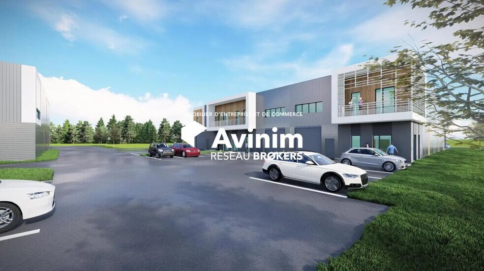 Local d’activités dans Puget-sur-Argens à louer - Photo de l’immeuble – Image 1 sur 6