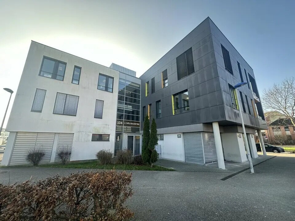 Bureau dans Strasbourg à louer Photo de l’immeuble– Image 1 sur 12