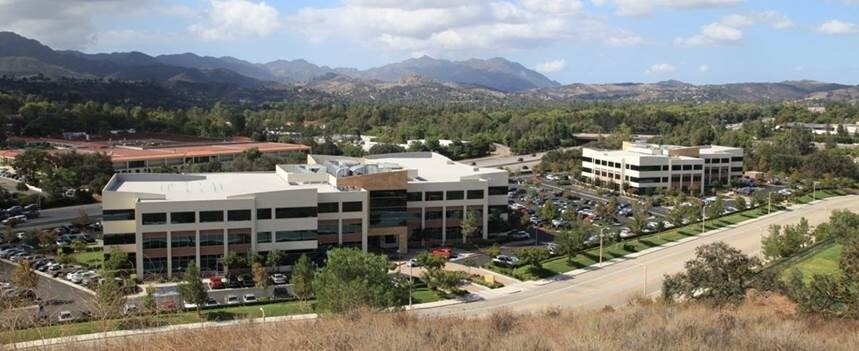 30930 Russell Ranch Rd, Westlake Village, CA à louer - Photo de l’immeuble – Image 1 sur 8