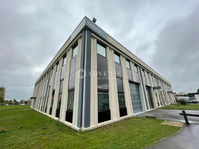 Bureau dans Villebon-sur-Yvette à louer - Photo de l’immeuble – Image 1 sur 4