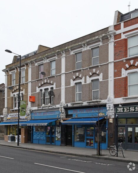 40-42 Amhurst Rd, Londres à louer - Photo de l’immeuble – Image 2 sur 3
