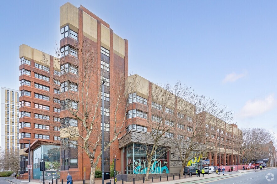 Wellington St, Leeds à louer - Photo de l’immeuble – Image 2 sur 25