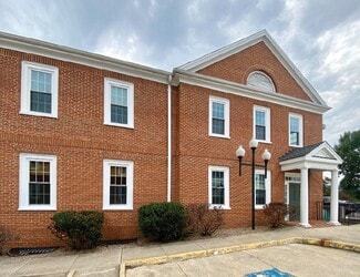 Plus de détails pour 914 E Jefferson St, Charlottesville, VA - Bureau à vendre