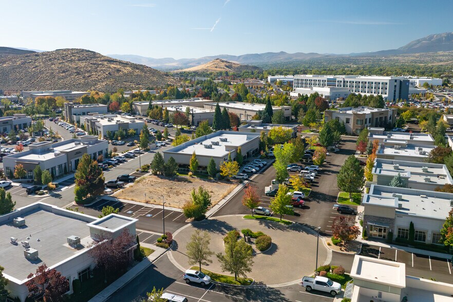 5510 Longley Ln, Reno, NV à vendre - Photo de l’immeuble – Image 3 sur 6