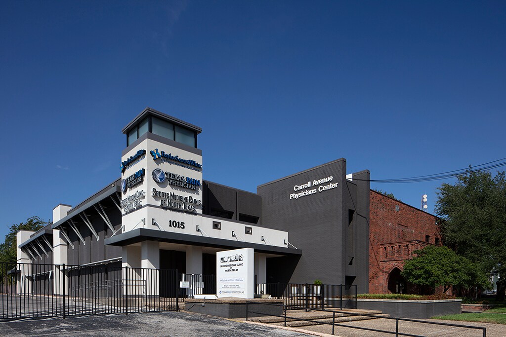 1015 N Carroll Ave, Dallas, TX à louer Photo de l’immeuble– Image 1 sur 3