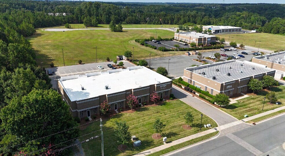 1643 Campus Park Dr, Monroe, NC à louer - Photo de l’immeuble – Image 1 sur 4