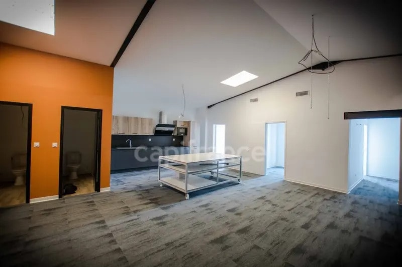 Bureau dans Sète à louer - Photo de l’immeuble – Image 2 sur 8