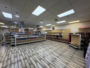 2501-2565 N Dixie Hwy, Lake Worth, FL à louer Photo intérieure– Image 1 sur 6