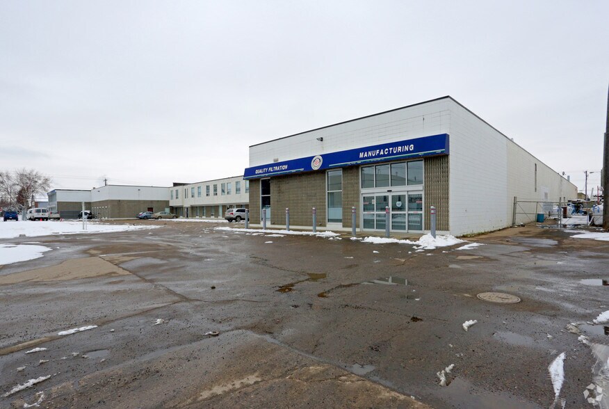 5711 103A St NW, Edmonton, AB à vendre - Photo de l’immeuble – Image 2 sur 3