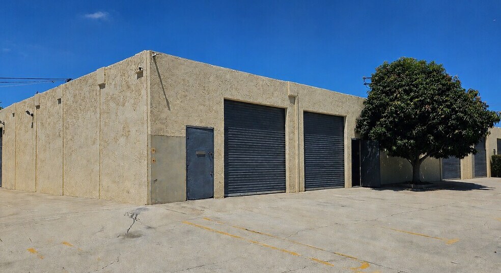 1288 W Lambert Rd, Brea, CA à louer - Photo de l’immeuble – Image 1 sur 2