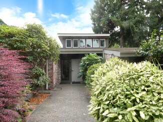 Plus de détails pour 3601 NE 123rd St, Seattle, WA - Local commercial à louer