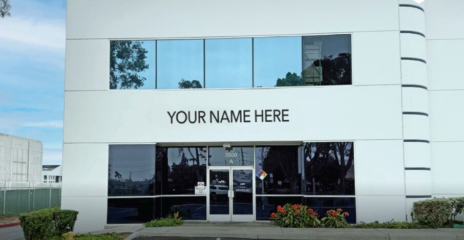 3500 W Lake Center Dr, Santa Ana, CA à louer - Photo principale – Image 1 sur 1