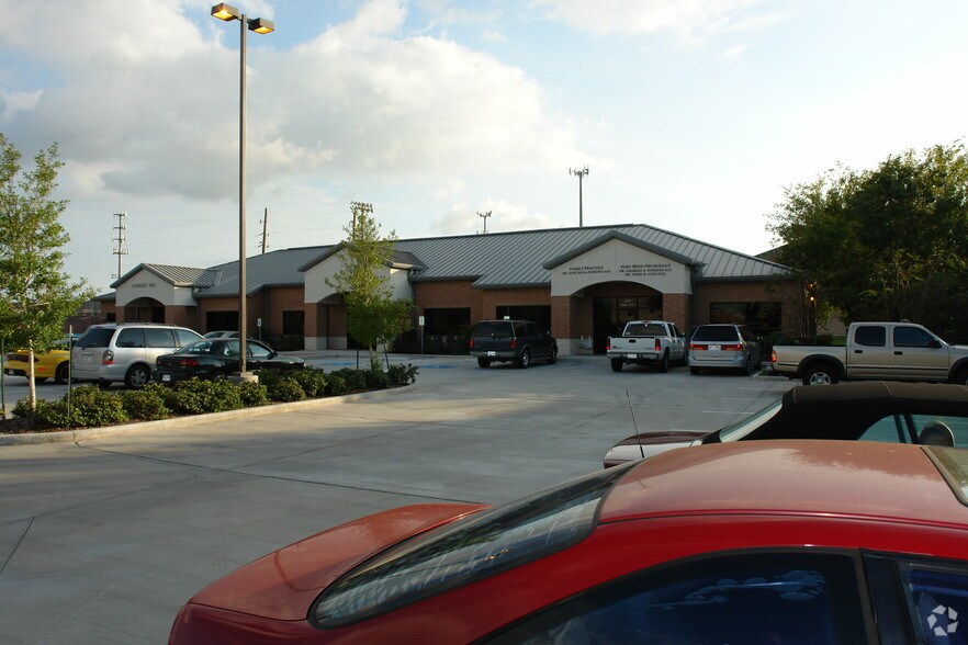 2655 Cordes Dr, Sugar Land, TX à louer - Photo de l’immeuble – Image 3 sur 4