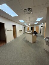 1650 Liberty Dr, Thomasville, NC à louer Photo intérieure– Image 1 sur 6
