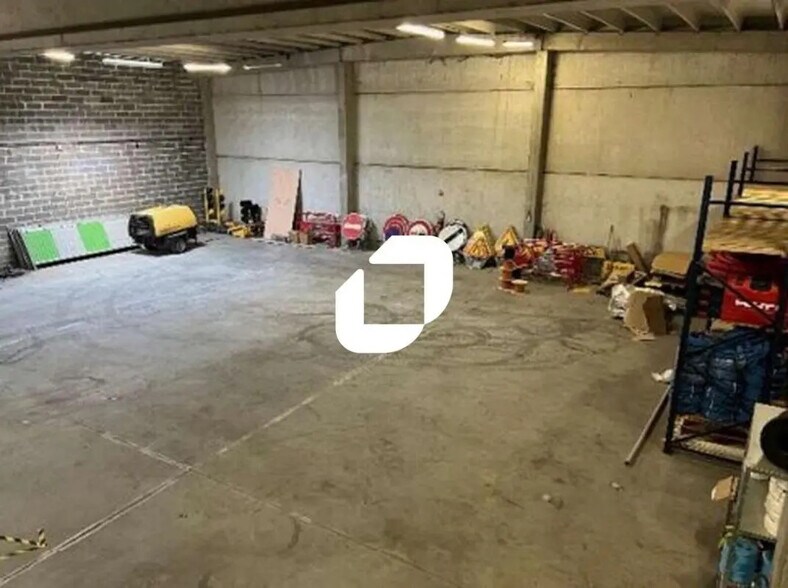 Bureau dans Fretin à louer - Photo de l’immeuble – Image 2 sur 9