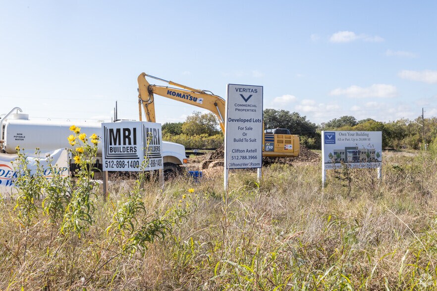 3601 Davis Ln, Austin, TX à louer - Photo de l’immeuble – Image 2 sur 6