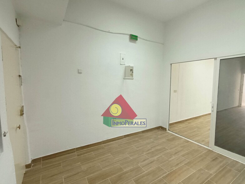 Local commercial dans Fuenlabrada, Madrid à louer - Photo intérieure – Image 1 sur 9