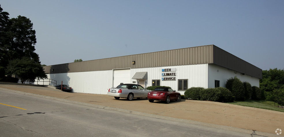 405 Biltmore Dr, Fenton, MO à vendre - Photo de l’immeuble – Image 1 sur 2