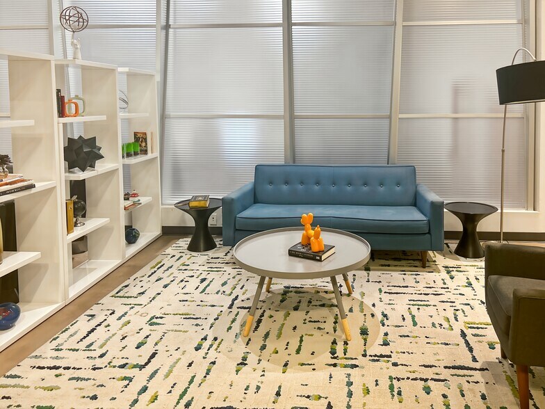 2333 Ponce de Leon Blvd, Coral Gables, FL à louer - Photo intérieure – Image 2 sur 16