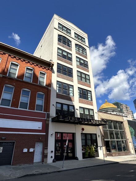 510 Washington St, Buffalo, NY à vendre - Photo de l’immeuble – Image 2 sur 17
