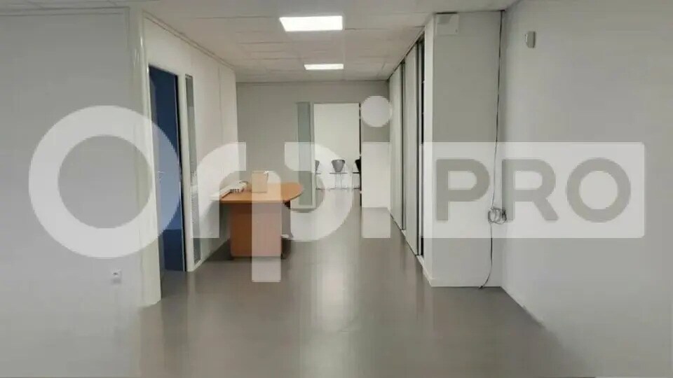 Bureau dans Saint-Nazaire à louer - Photo de l’immeuble – Image 3 sur 6