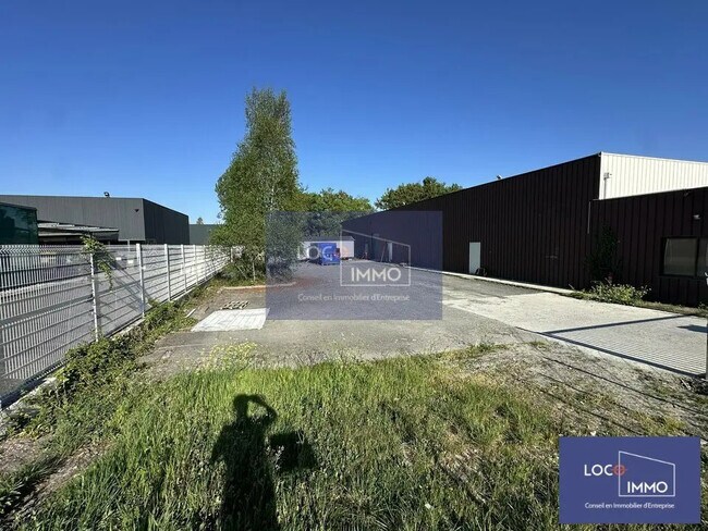 Plus de détails pour Bureau, Industriel/Logistique à louer