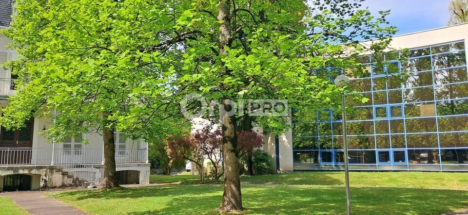 Bureau dans Pau à louer - Photo de l’immeuble – Image 1 sur 9