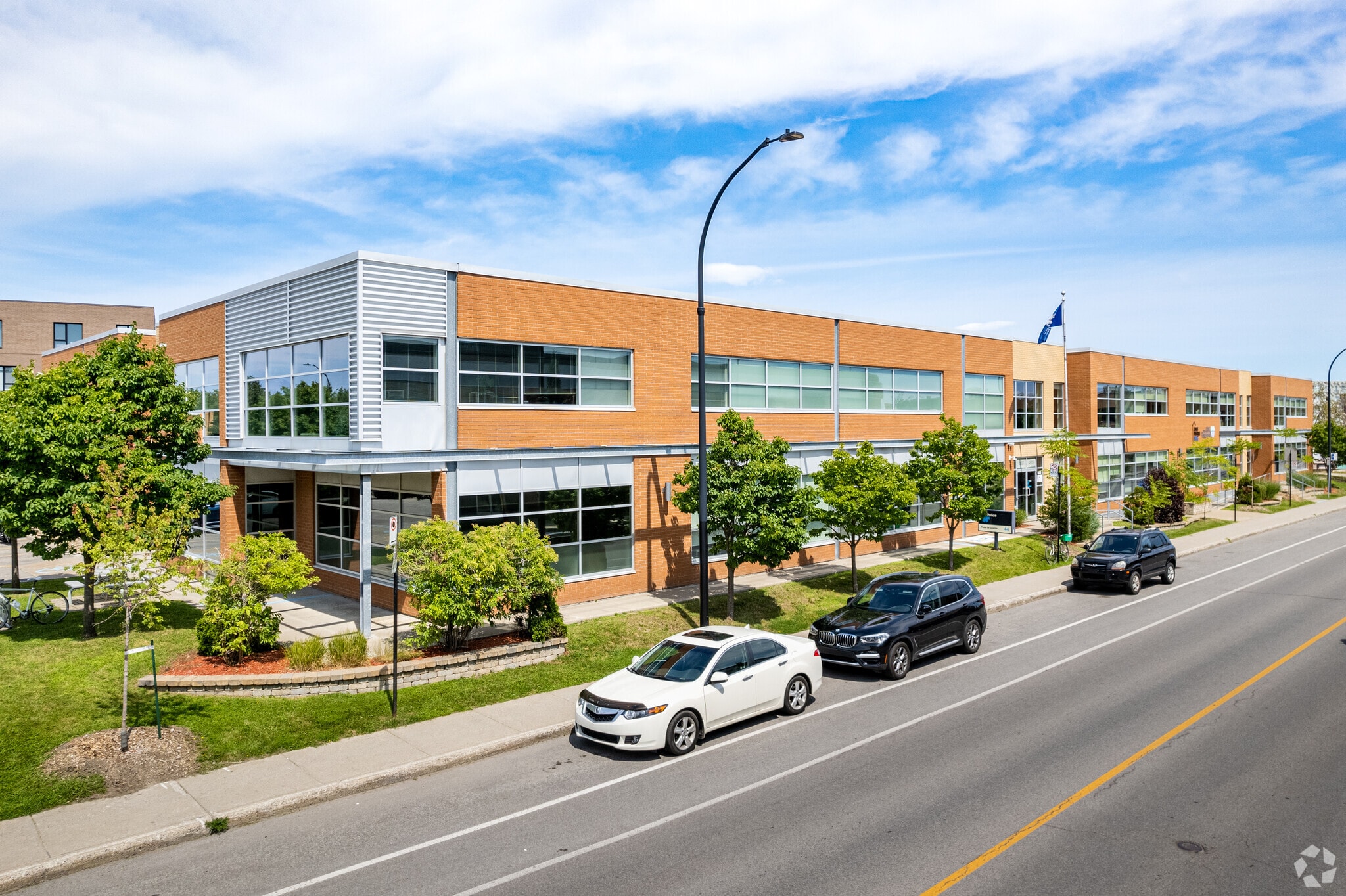 4801-4807 St Molson, Montréal, QC à louer Photo principale– Image 1 sur 10