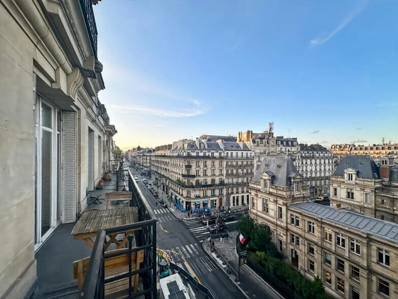 Bureau dans Paris à louer - Photo de l’immeuble – Image 1 sur 8