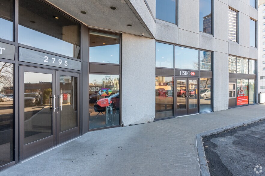 2785-2795 Boul Laurier, Québec, QC à louer - Photo de l’immeuble – Image 3 sur 4
