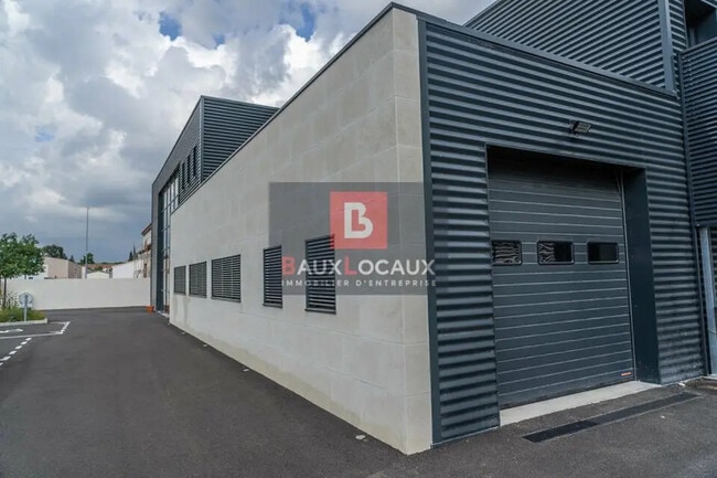 Plus de détails pour Industriel/Logistique à louer