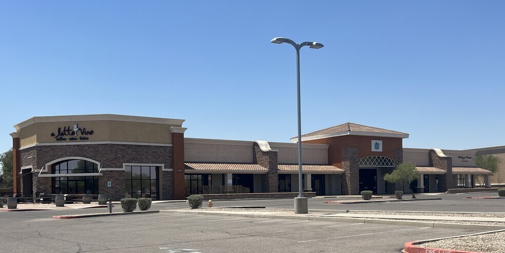 958 E Rodeo Rd, Casa Grande, AZ à vendre - Photo de l’immeuble – Image 2 sur 9