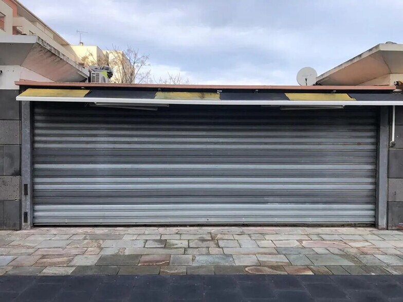 Local d'activités dans Agde à vendre - Photo de l’immeuble – Image 2 sur 3