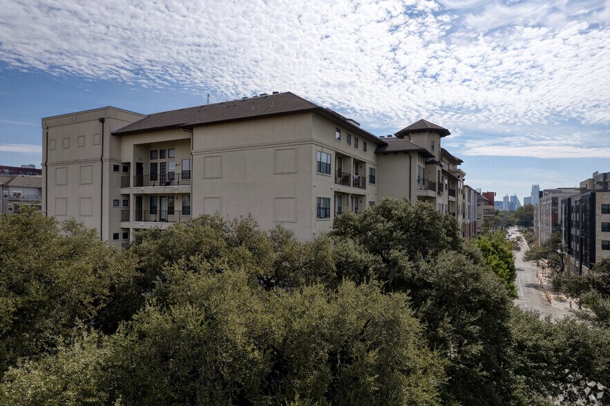 910 W 25th St, Austin, TX à vendre - Photo de l’immeuble – Image 2 sur 12