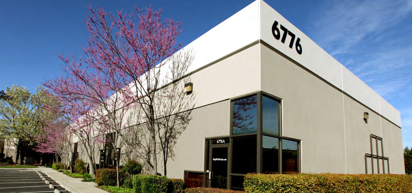 6764 Preston Ave, Livermore, CA à louer Photo de l’immeuble– Image 1 sur 6