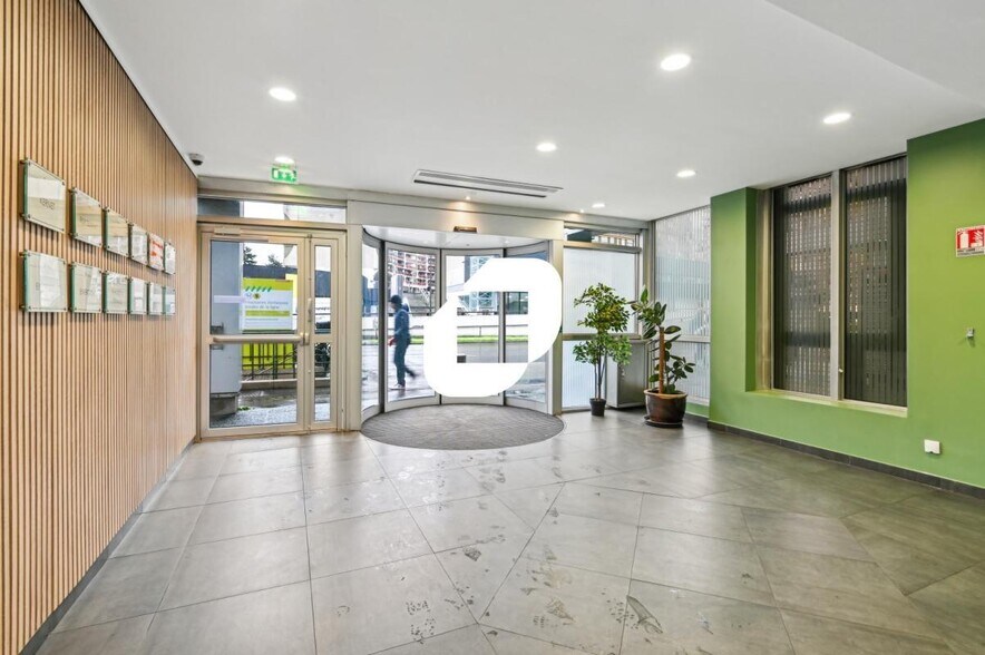 Bureau dans Boulogne-Billancourt à louer - Hall d’entrée – Image 2 sur 14