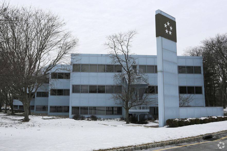 293 Eisenhower Pky, Livingston, NJ à louer - Photo de l’immeuble – Image 3 sur 20