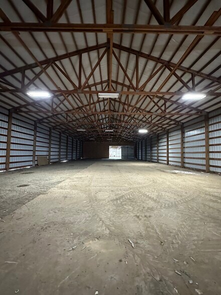 10117 S Spotted Rd, Cheney, WA à louer - Photo de l’immeuble – Image 3 sur 8