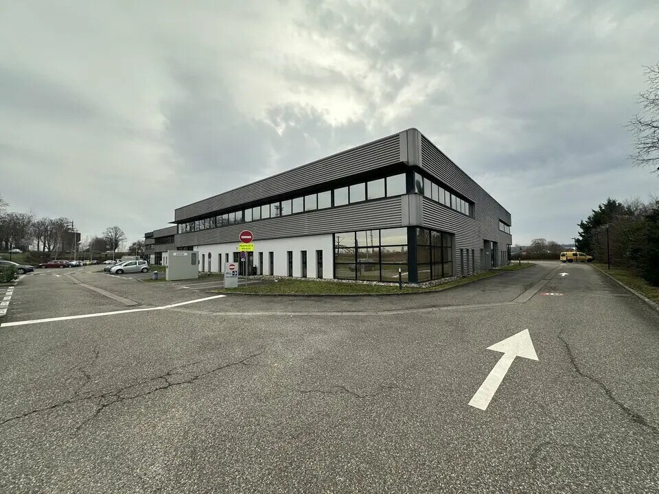 Industriel/Logistique dans Niederhausbergen à louer Photo de l’immeuble– Image 1 sur 10
