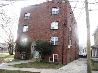 Plus de détails pour 305 Parrott Ave, Bridgeport, CT - Logement à vendre