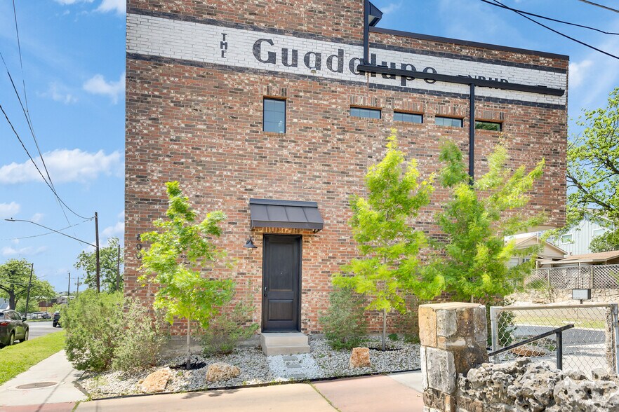 800 Lydia St, Austin, TX à louer - Photo de l’immeuble – Image 1 sur 15
