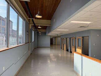 Plus de détails pour 1900 N Howard St, Baltimore, MD - Bureau à louer