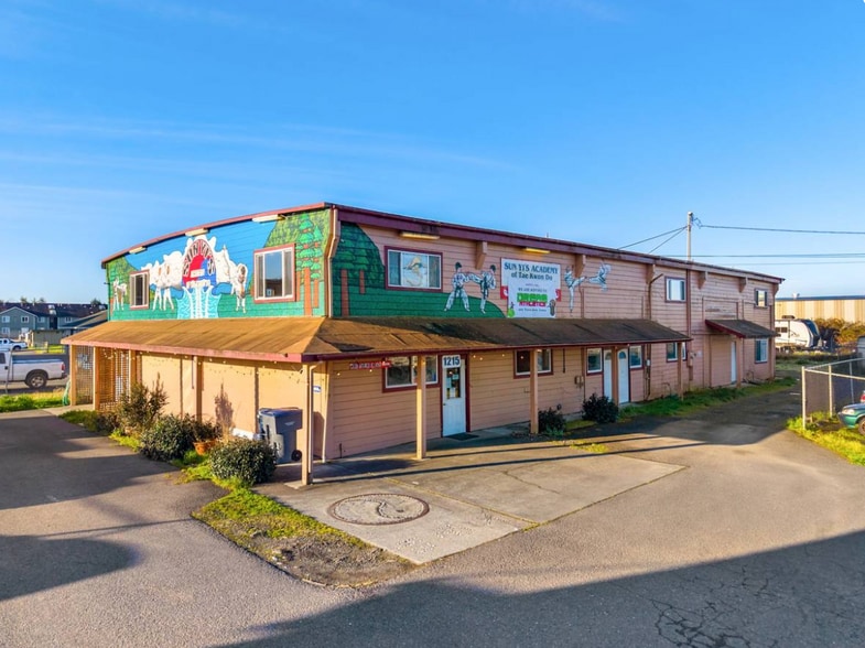 1215 Giuntoli Ln, Arcata, CA à vendre - Photo principale – Image 1 sur 1