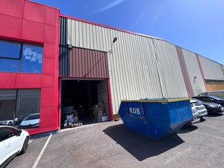Plus de détails pour 18 Rue Du Vercors, Corbas - Local d'activités à louer