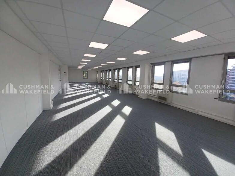 29 Boulevard Vincent Delpuech, Marseille à louer - Photo de l’immeuble – Image 3 sur 7