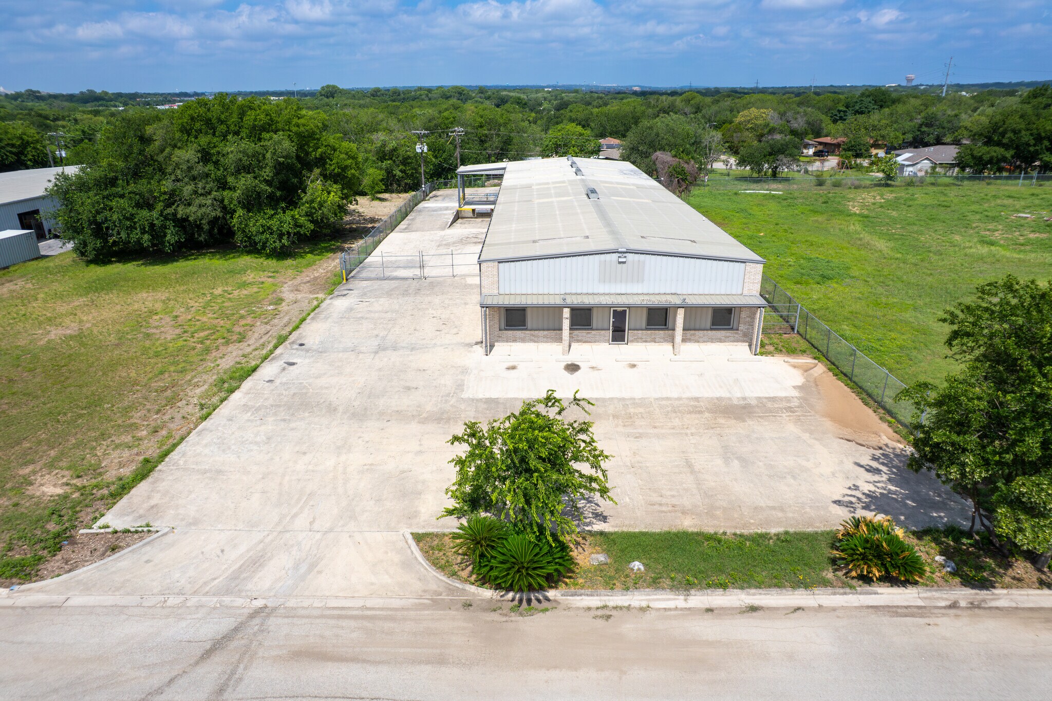 1141 Guadalupe Dr, Cibolo, TX à vendre Photo de l’immeuble– Image 1 sur 12