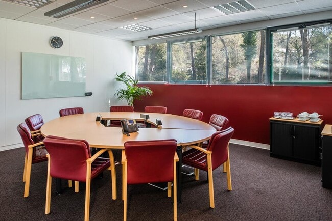 Plus de détails pour Coworking à louer