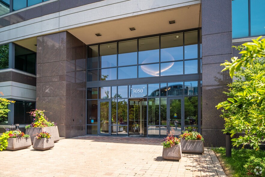 3050 Highland Pky, Downers Grove, IL à louer - Photo de l’immeuble – Image 3 sur 11