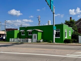 Plus de détails pour 127 W Calhoun St, Macomb, IL - Local commercial à vendre