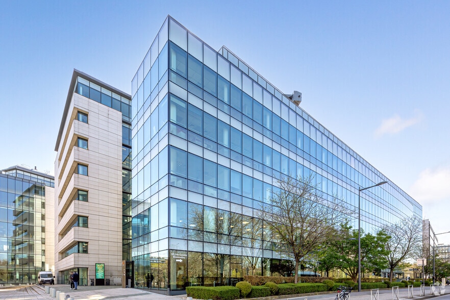 65 Rue Camille Desmoulins, Issy-les-Moulineaux à louer - Photo principale – Image 1 sur 7